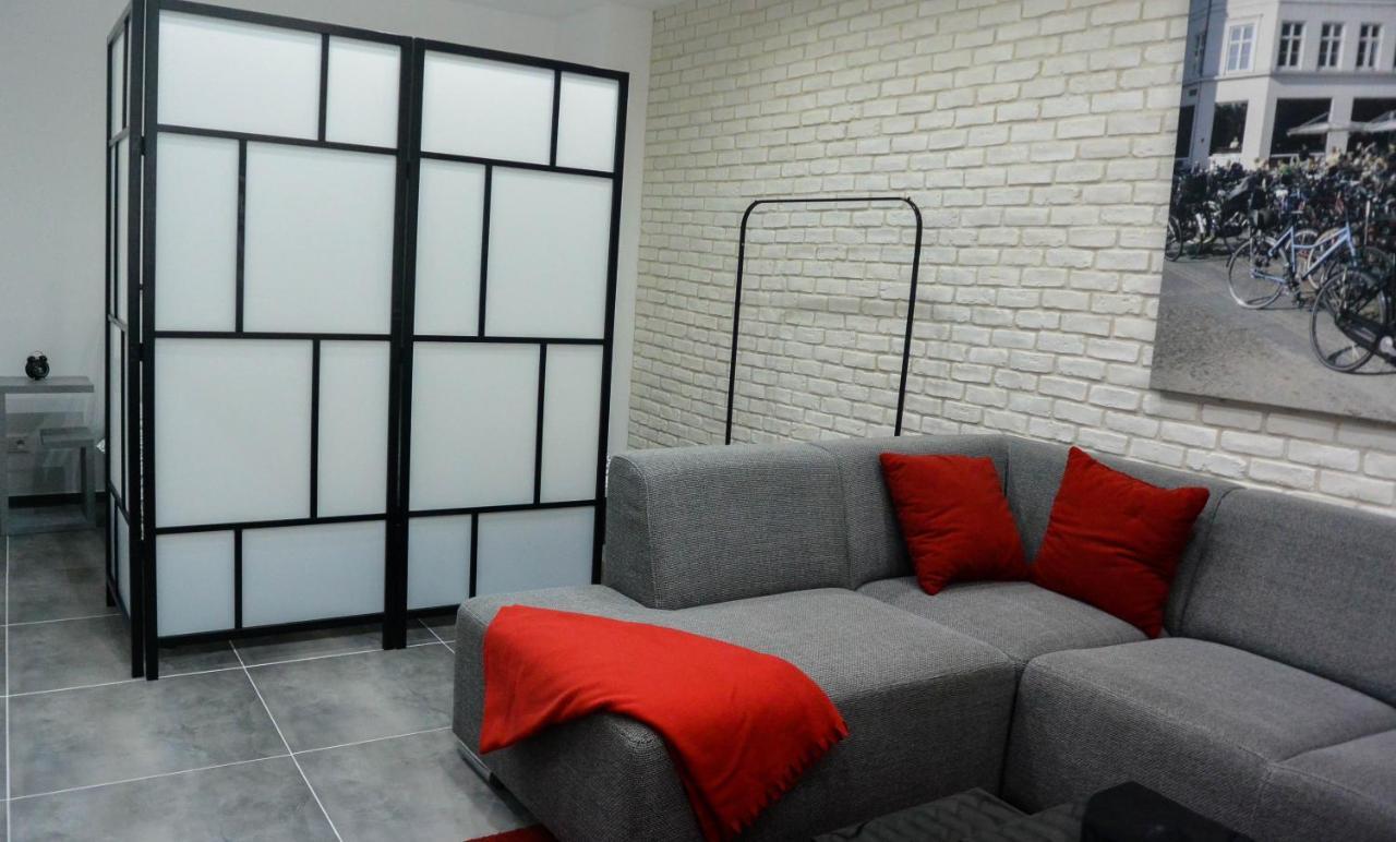 Rr Bus Station Apartment Bratislava Exterior photo